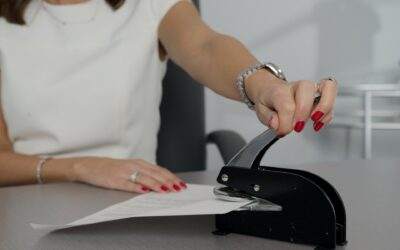 Can a Notary Public Certify a Copy of a Document?